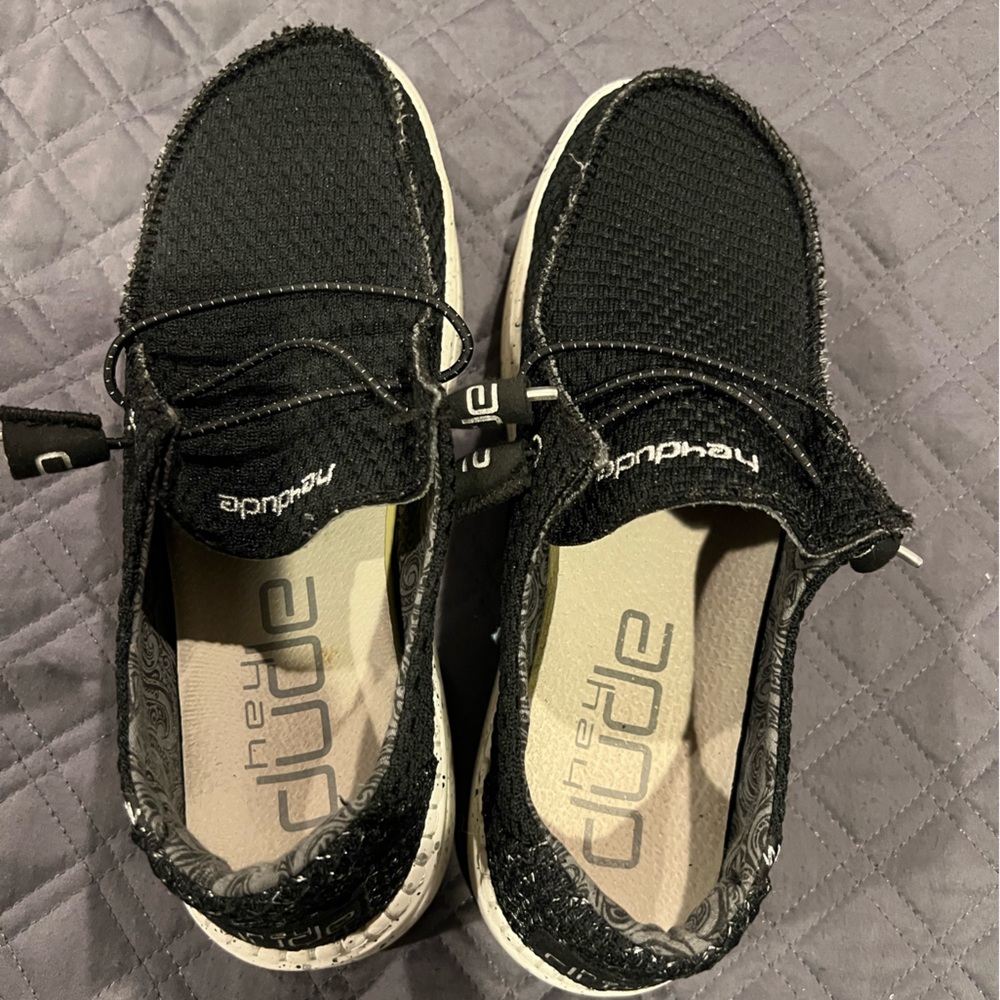 Hey Dudes size 8
